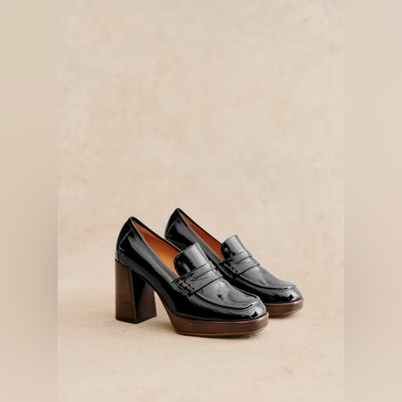 Sezane - JESSIE LOAFERS. Patent Black. Brand New. Size 38/US7 - Picture 2 of 11